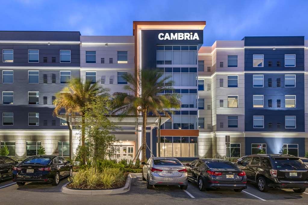 Cambria Hotel Orlando Airport Exterior foto